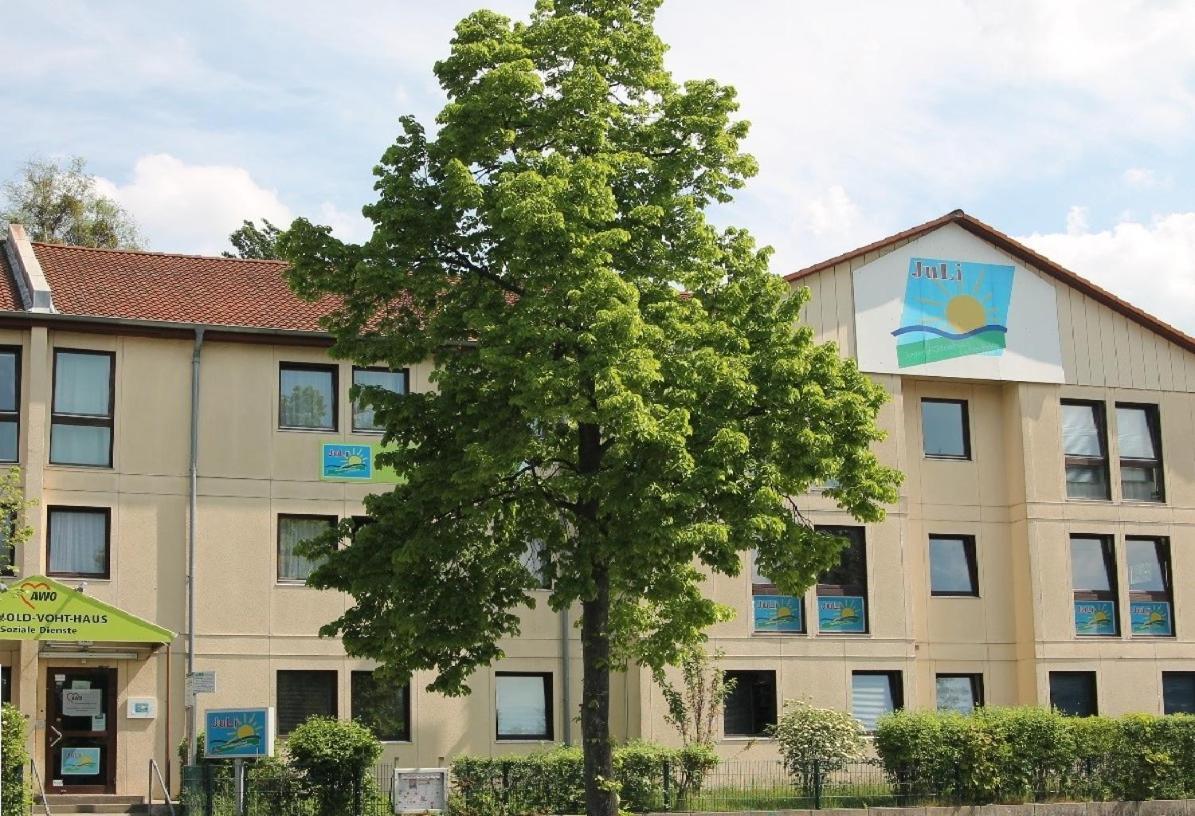 Хостел Jugendgastehaus Lichterfelde Берлін Екстер'єр фото